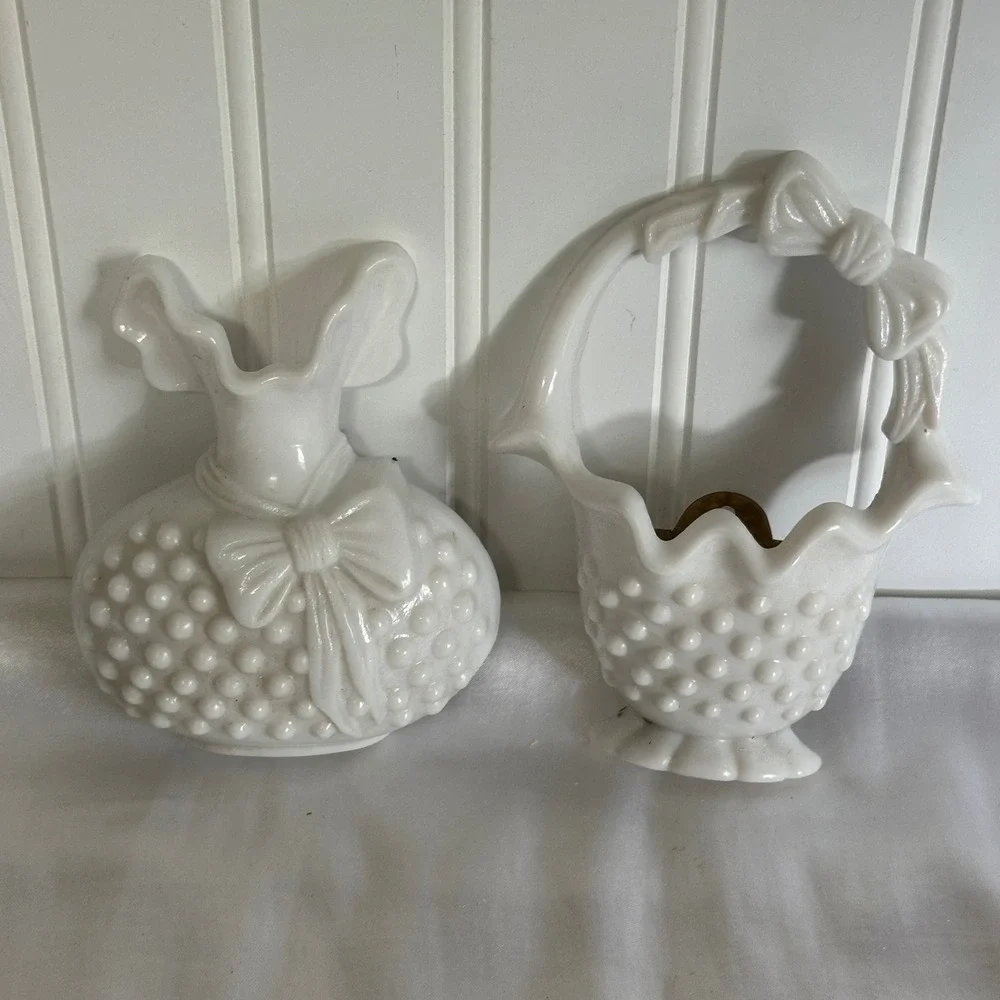 Homco Wall Pocket Set Home Decor White Excellent Hobnail Bow Plastic Vases‎